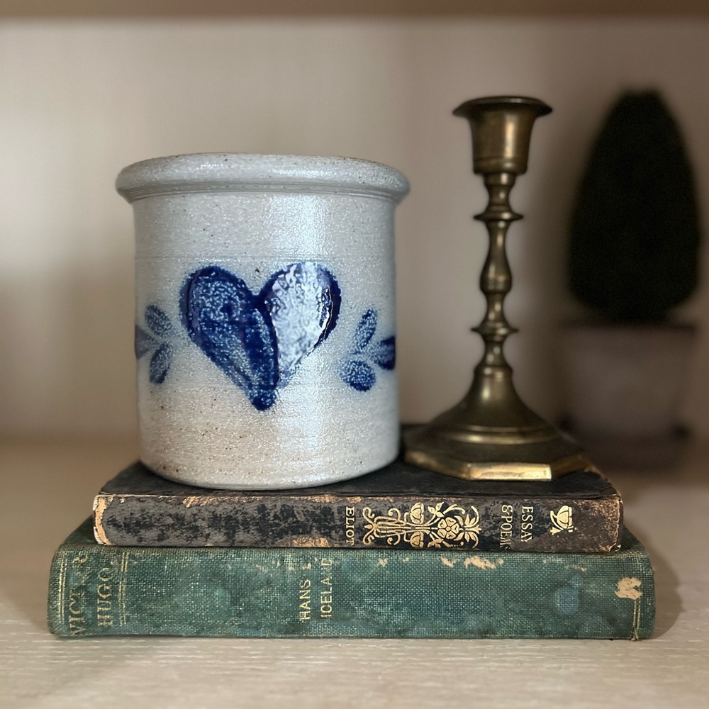 Vintage 1989 Rowe Pottery Works Heart Small Crock!